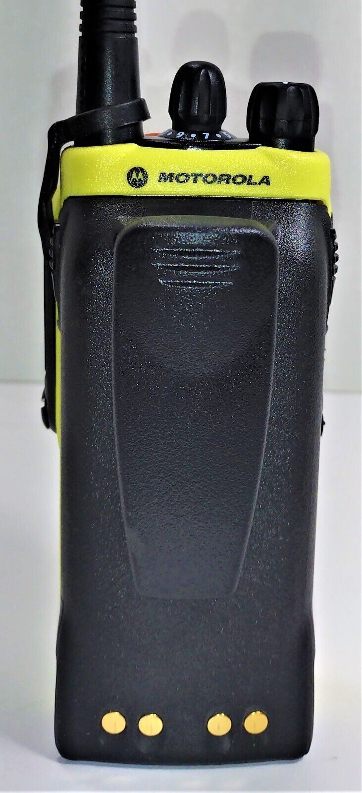 MOTOROLA HT1250 Model III UHF 403-470MHz 128ch 5w Two Way Radio AAH25RDH9AA6AN