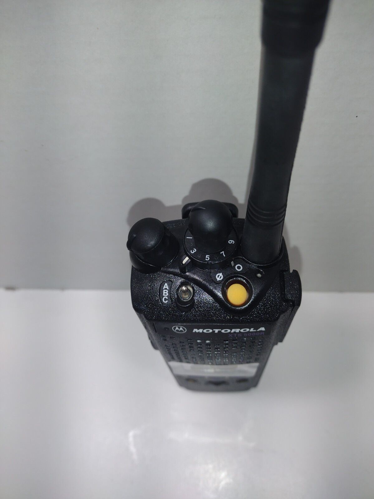 MOTOROLA XTS5000 UHF 380-470mhz P25 TWO WAY DIGITAL RADIO H18QDF9PW6AN ADP P25