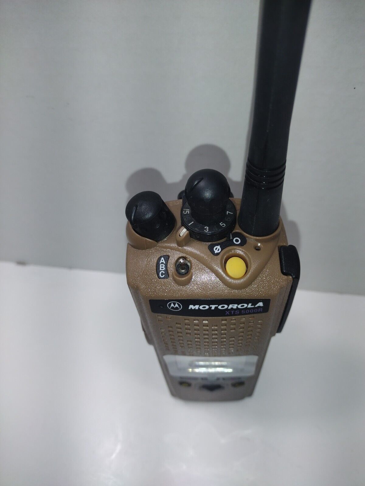 MOTOROLA XTS5000 UHF 380-470mhz P25 TWO WAY DIGITAL RADIO H18QDF9PW6AN ADP P25