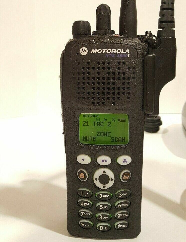 Motorola XTS2500 UHF 380-470 MHz FPP P25 AES-256 Covert Military H46QDH9PW7BN3