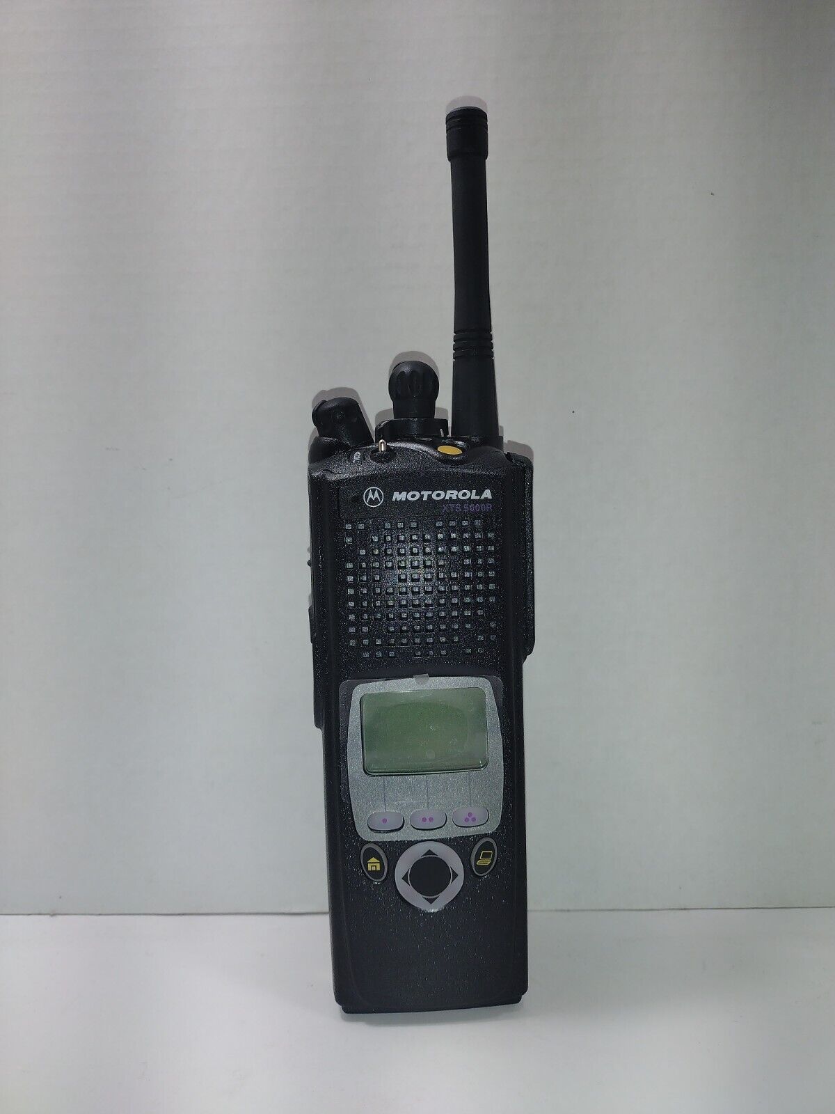 MOTOROLA XTS5000 UHF 380-470mhz P25 TWO WAY DIGITAL RADIO H18QDF9PW6AN ADP P25