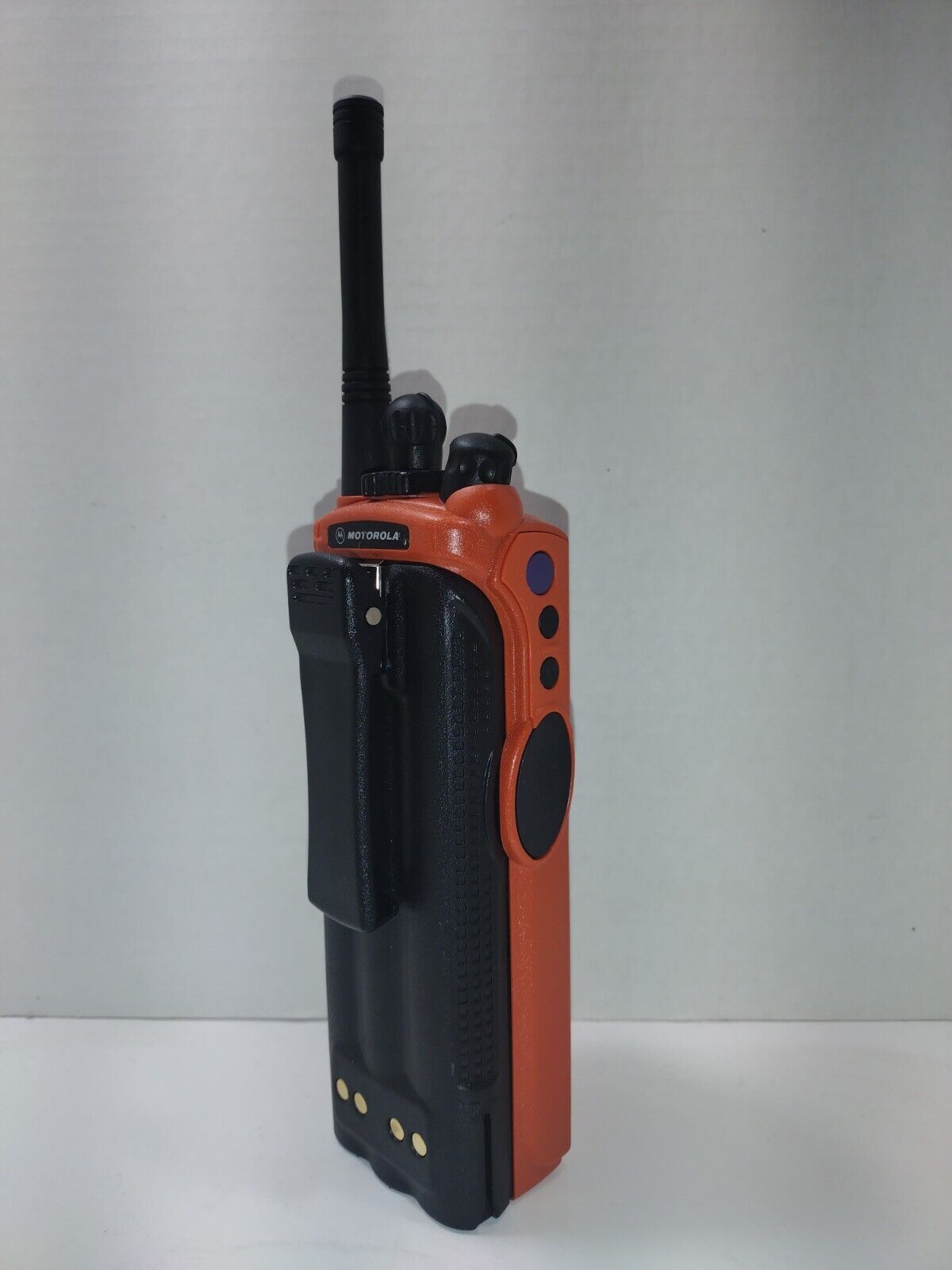MOTOROLA XTS5000 UHF 380-470mhz P25 TWO WAY DIGITAL RADIO H18QDF9PW6AN ADP P25