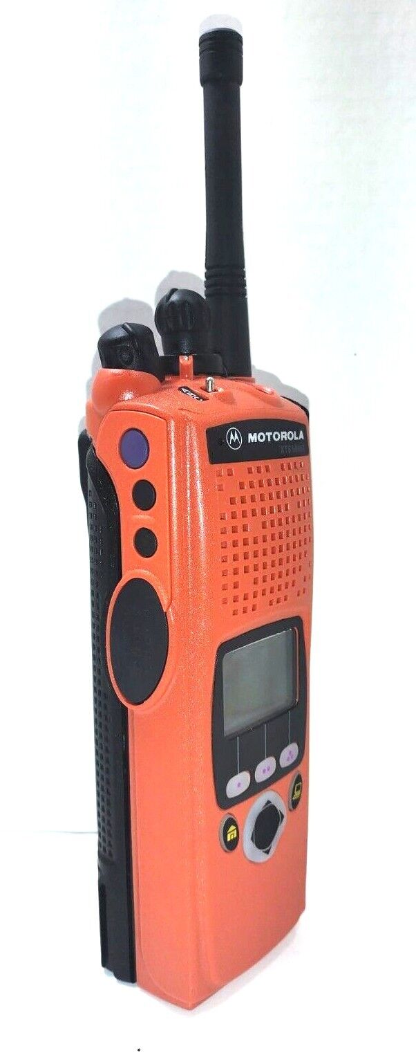 MOTOROLA XTS5000 UHF 380-470mhz P25 TWO WAY DIGITAL RADIO H18QDF9PW6AN W/AES-256