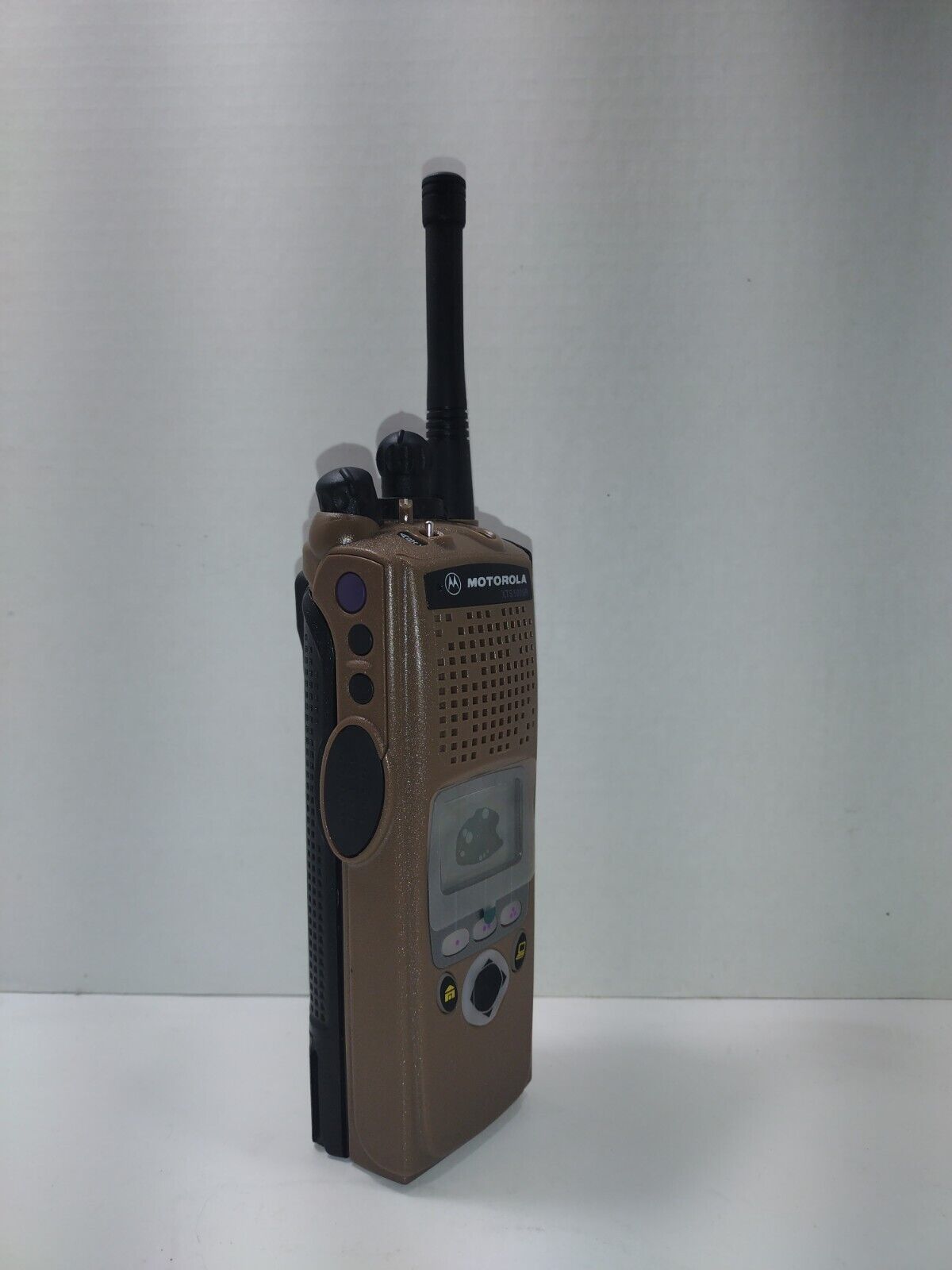 MOTOROLA XTS5000 UHF 380-470mhz P25 TWO WAY DIGITAL RADIO H18QDF9PW6AN ADP P25