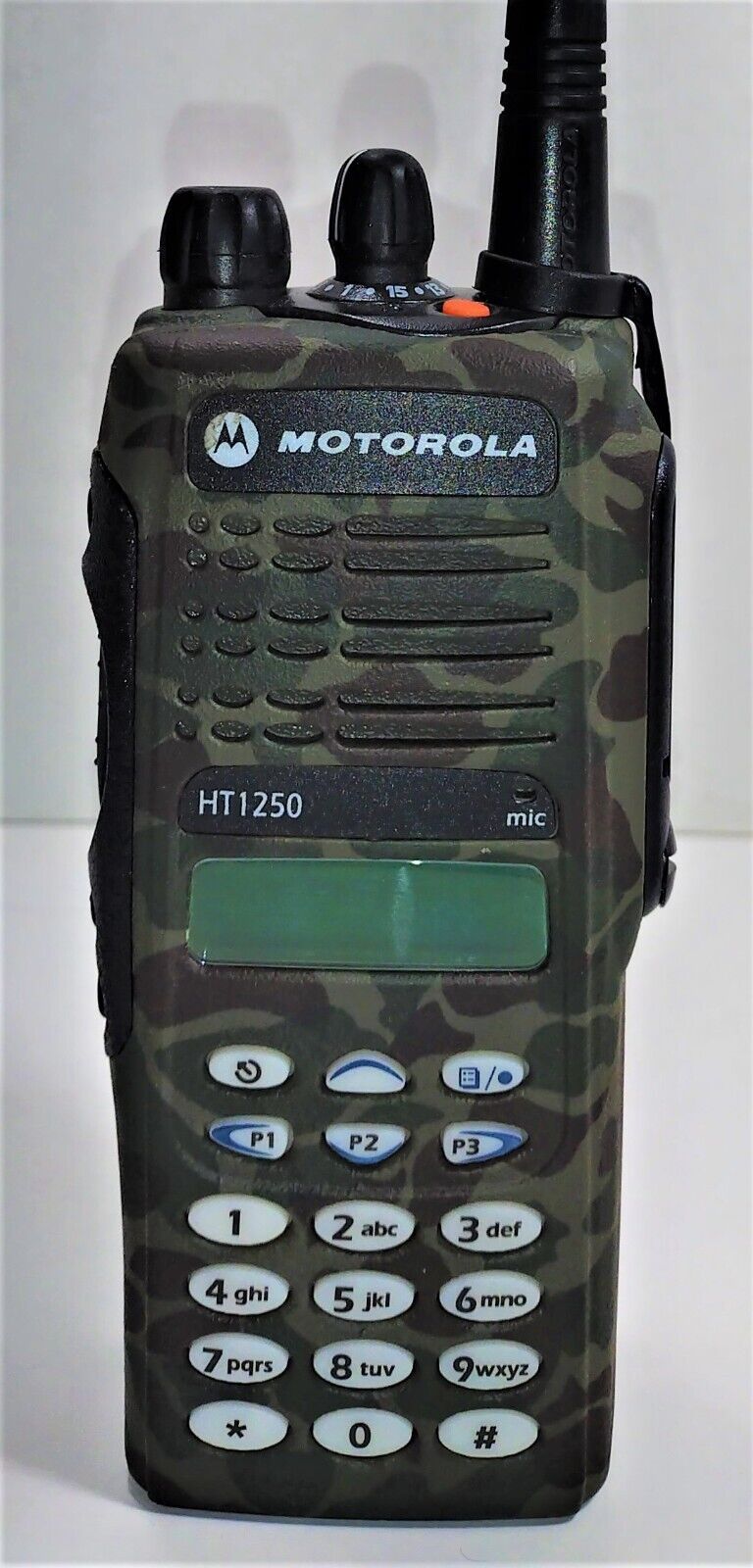 MOTOROLA HT1250 Model III UHF 403-470MHz 128ch 5w Two Way Radio AAH25RDH9AA6AN