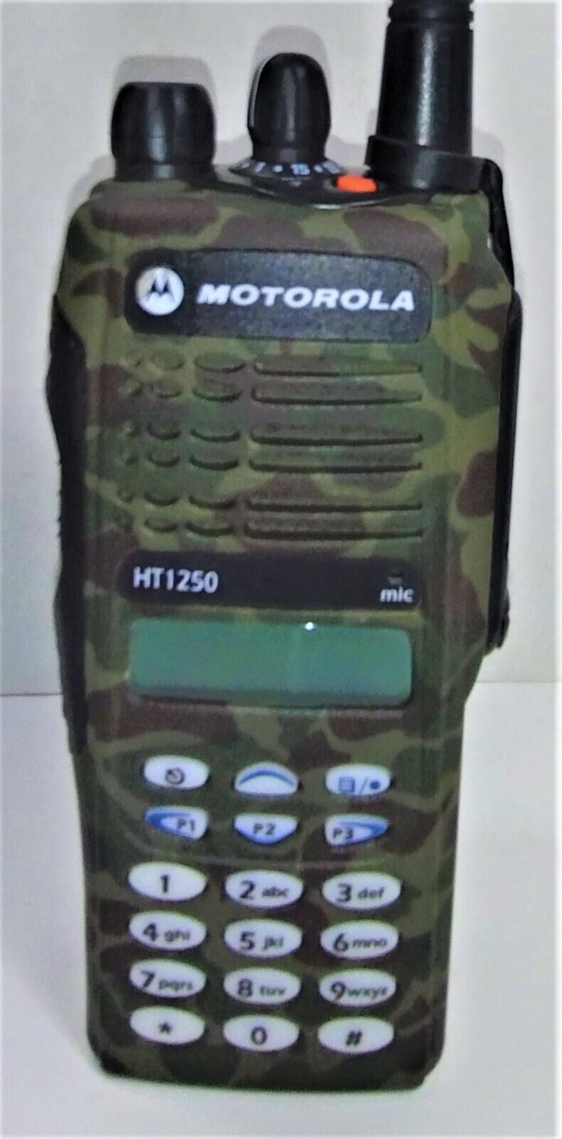 MOTOROLA HT1250 Model III UHF 403-470MHz 128ch 5w Two Way Radio AAH25RDH9AA6AN