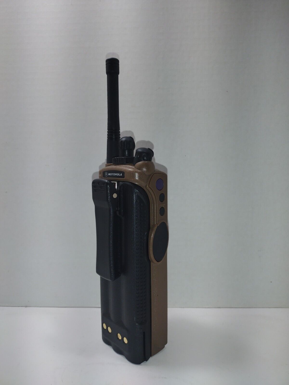MOTOROLA XTS5000 UHF 380-470mhz P25 TWO WAY DIGITAL RADIO H18QDF9PW6AN ADP P25