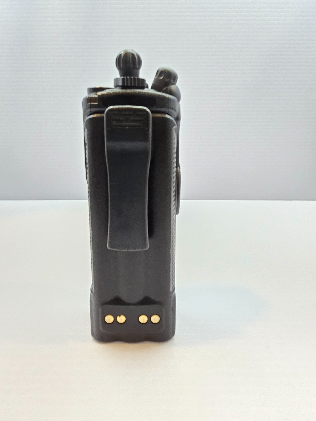 MOTOROLA XTS5000 III VHF AES-256 P25 Digital two way Radio H18KEH9PW7AN OEM case7