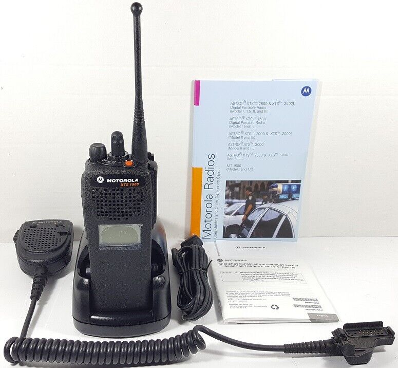 MOTOROLA XTS1500 UHF 450-520 MHz UHFR2 P25 Digital Two-Way Radio H66SDD9PW5BN