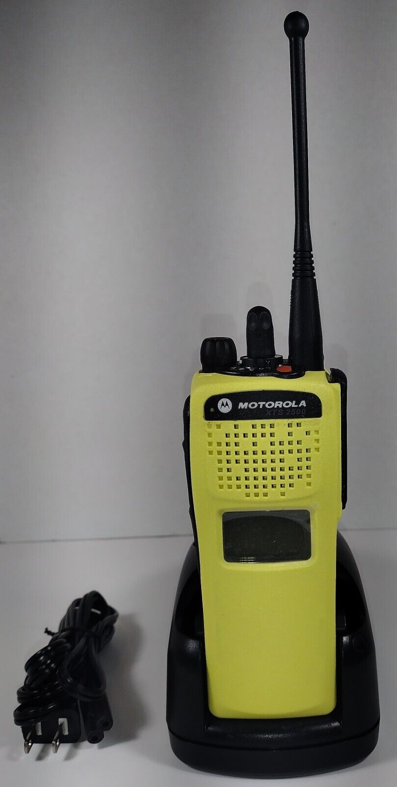 MOTOROLA XTS1500 VHF 136-174MHz SmartZone P25 Digital Two-Way Radio H66KDD9PW5BN