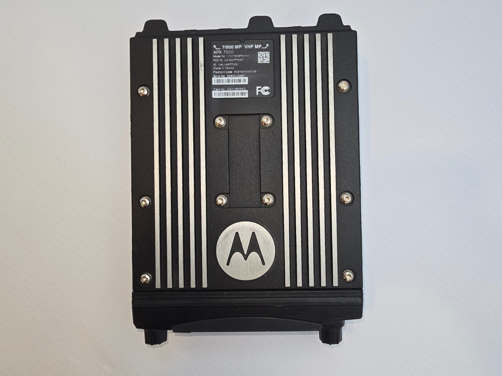 Motorola APX 7500 7/800 & VHF M30TSS9PW1AN P25 TDMA O5 MOBILE RADIO AES-256 GCM1