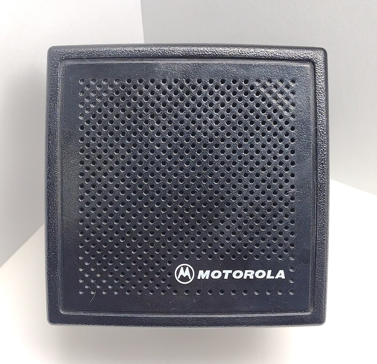 Motorola APX6500 P25 TDMA Phase II Digital VHF Mobile Radio M25KSS9PW1AN O54