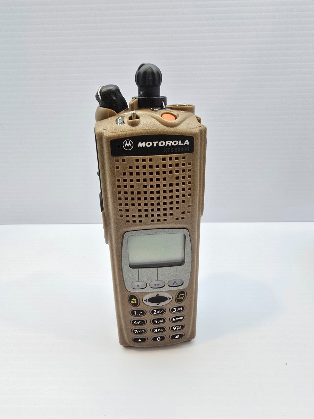 MOTOROLA XTS5000 III 380-470 MHz P25 Police Fire EMS Radio H18QDH9PW7AN with AES11