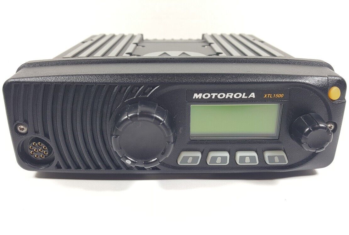 Motorola XTL1500 764-870 MHz P25 Digital Two Way Radio M28URS9PW1AN