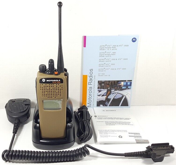 MOTOROLA XTS1500 UHF 450-520 MHz UHFR2 P25 Digital Two-Way Radio H66SDD9PW5BN