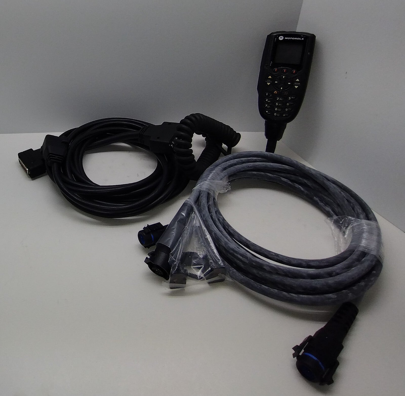 MOTOROLA  HANDHELD 03 Control Head APX8500 APX6500 XTL5000 with accessory cables1