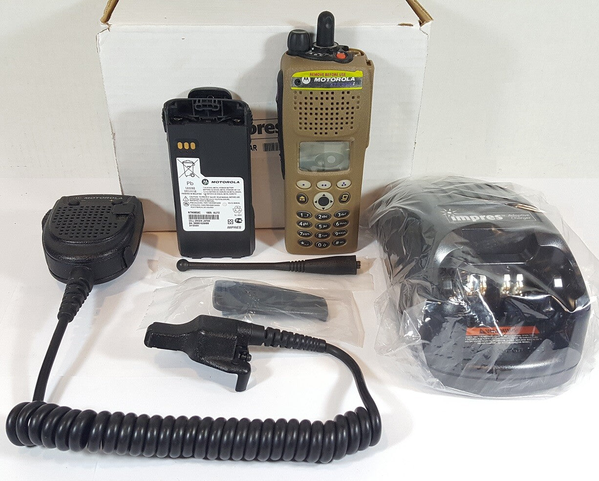 MOTOROLA XTS2500 III VHF 136-174 MHz Military Police Fire EMS Digital Radio XTS0