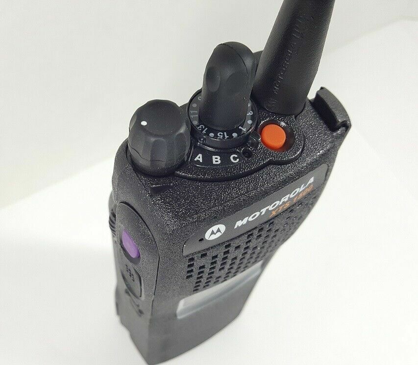 MOTOROLA XTS1500 VHF 136-174MHz SmartZone P25 Digital Two-Way Radio H66KDD9PW5BN2