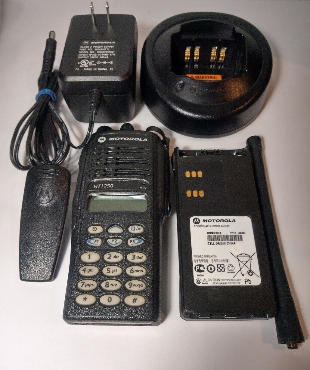 Motorola HT1250 VHF Two Way Radio 136-174 MHz MDC Full Keypad AAH25KDH9AA6AN