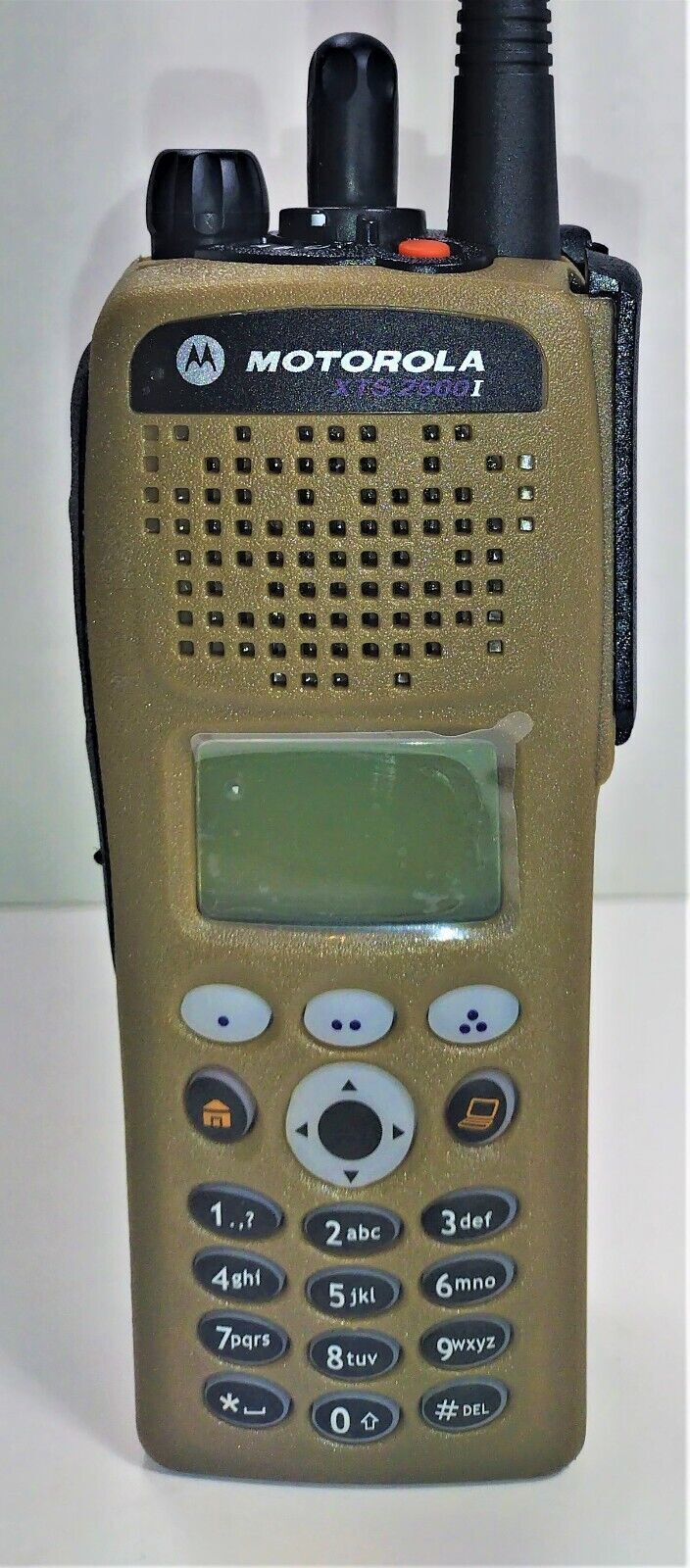 MOTOROLA XTS2500 III UHF 380-470 MHz P25 Digital Two-Way Radio H46QDH9PW7BN AES