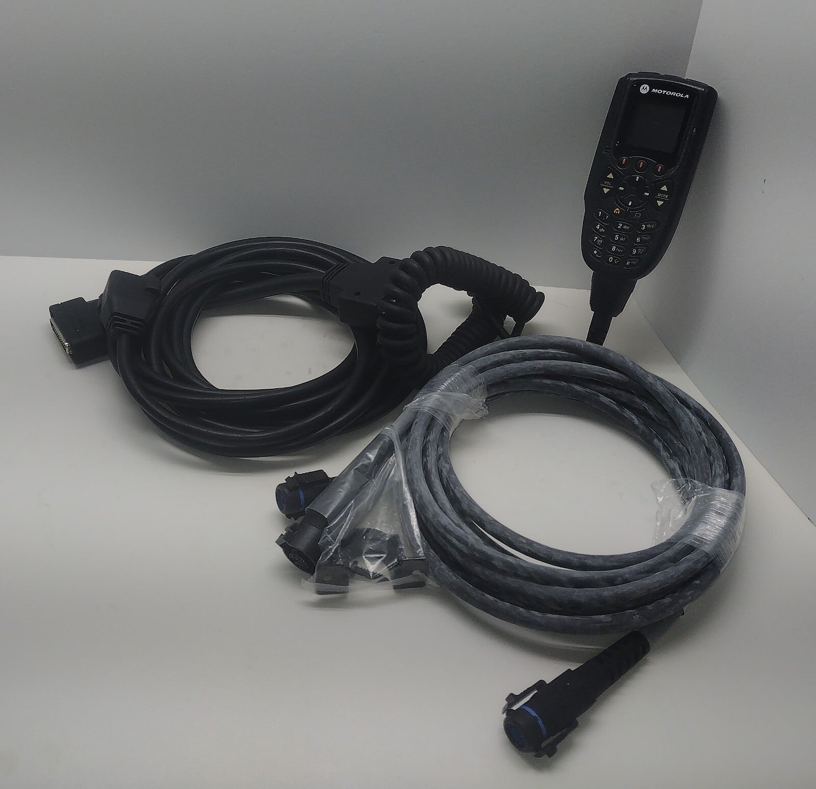 MOTOROLA  HANDHELD 03 Control Head APX8500 APX6500 XTL5000 with accessory cables0