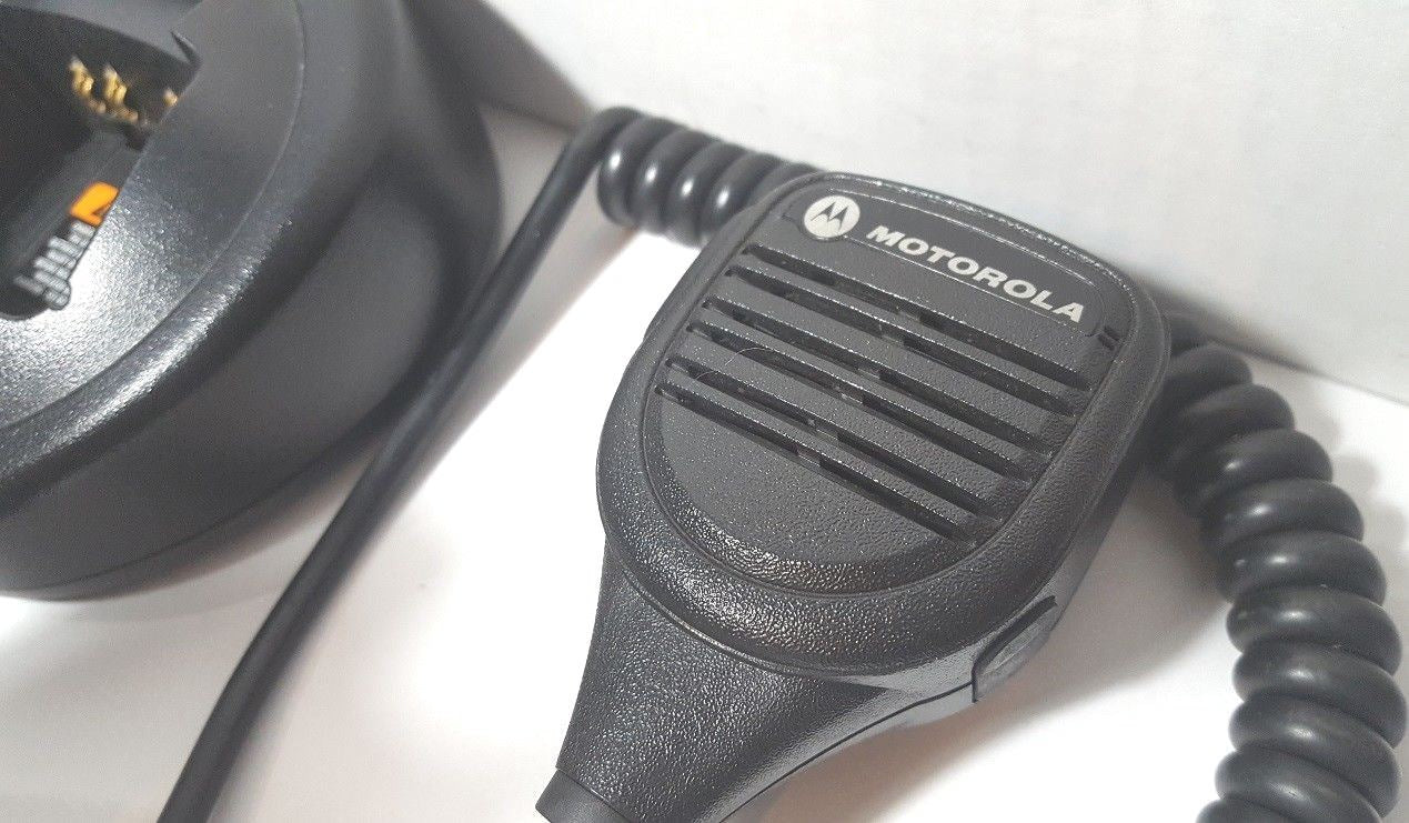 MOTOROLA HT1250 VHF 136-174MHz Police Fire EMS Two-Way Radio AAH25KDF9AA5AN3