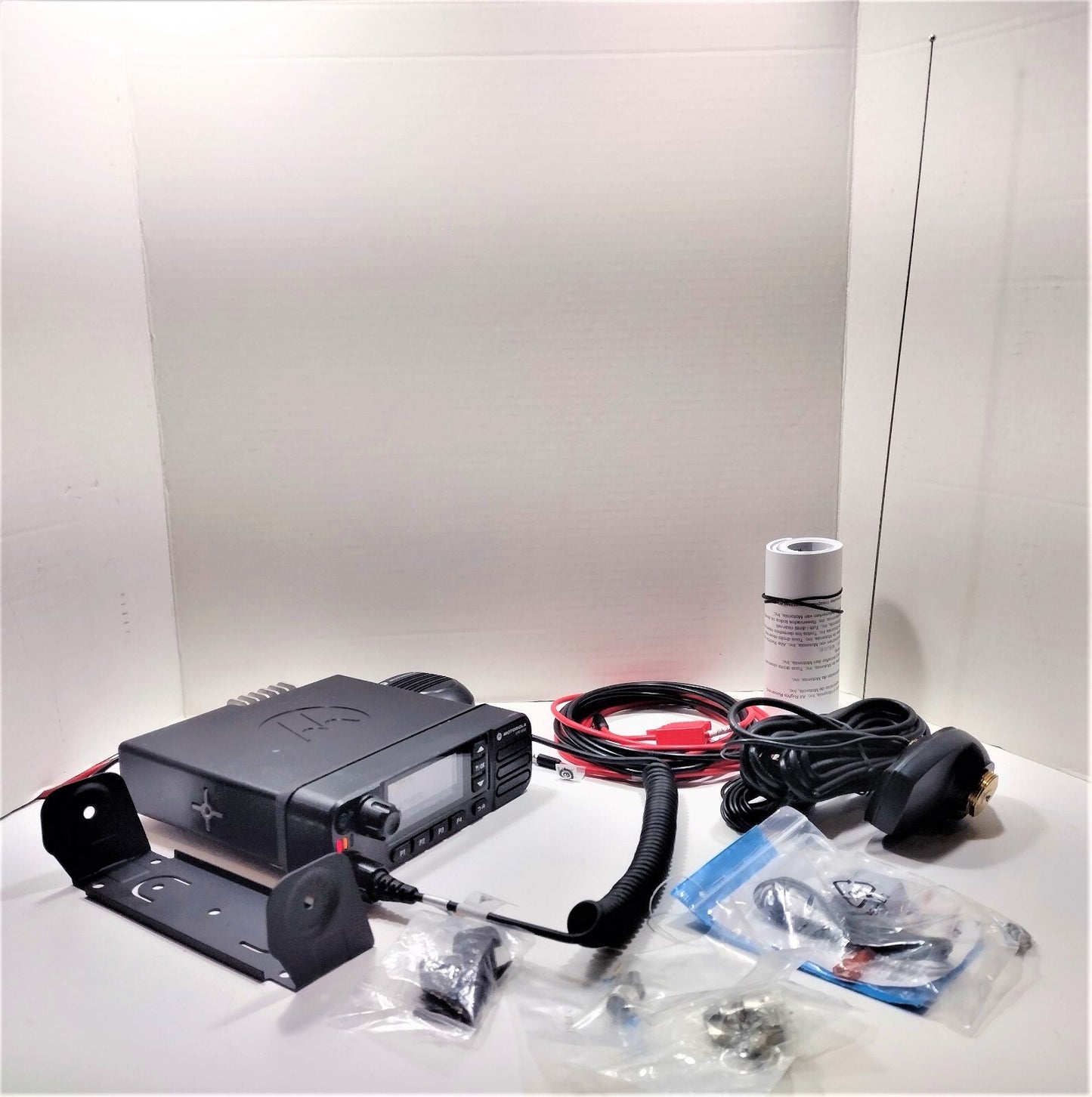 Motorola XPR5550 UHF Mobile Two-Way Radio AAM28QPN9KA1AN & FULL ACCESSORY KIT2