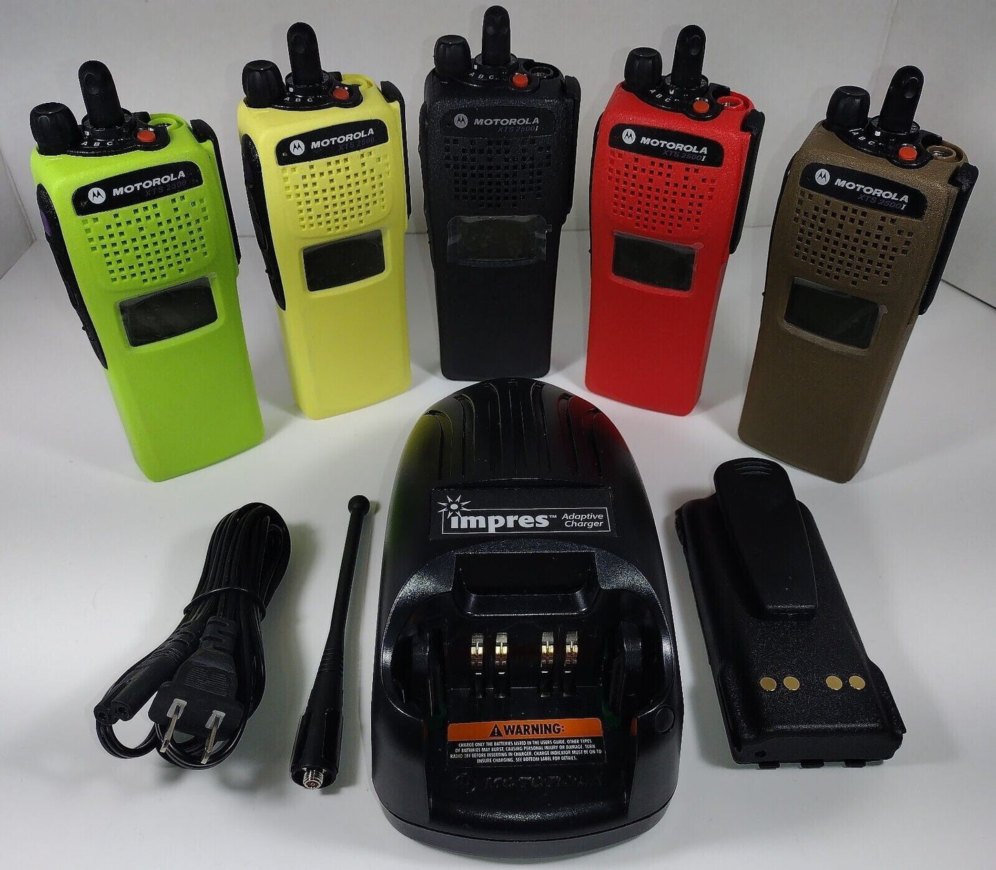 MOTOROLA XTS2500 1.5 UHF 380-470 MHz P25 DIGITAL TWO WAY Radio H46QDD9PW5BN ADP0