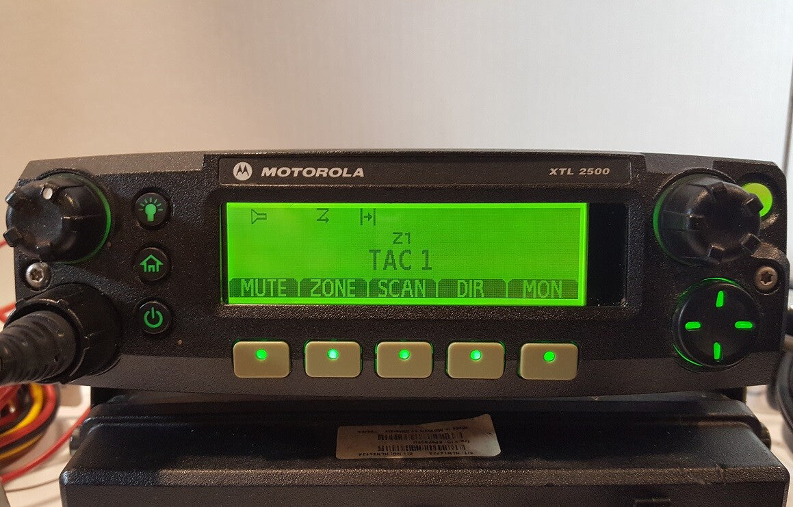 Motorola XTL2500 VHF 136-174 MHz 110w P25 Digital Mobile Radio M21KTM9PW1AN1