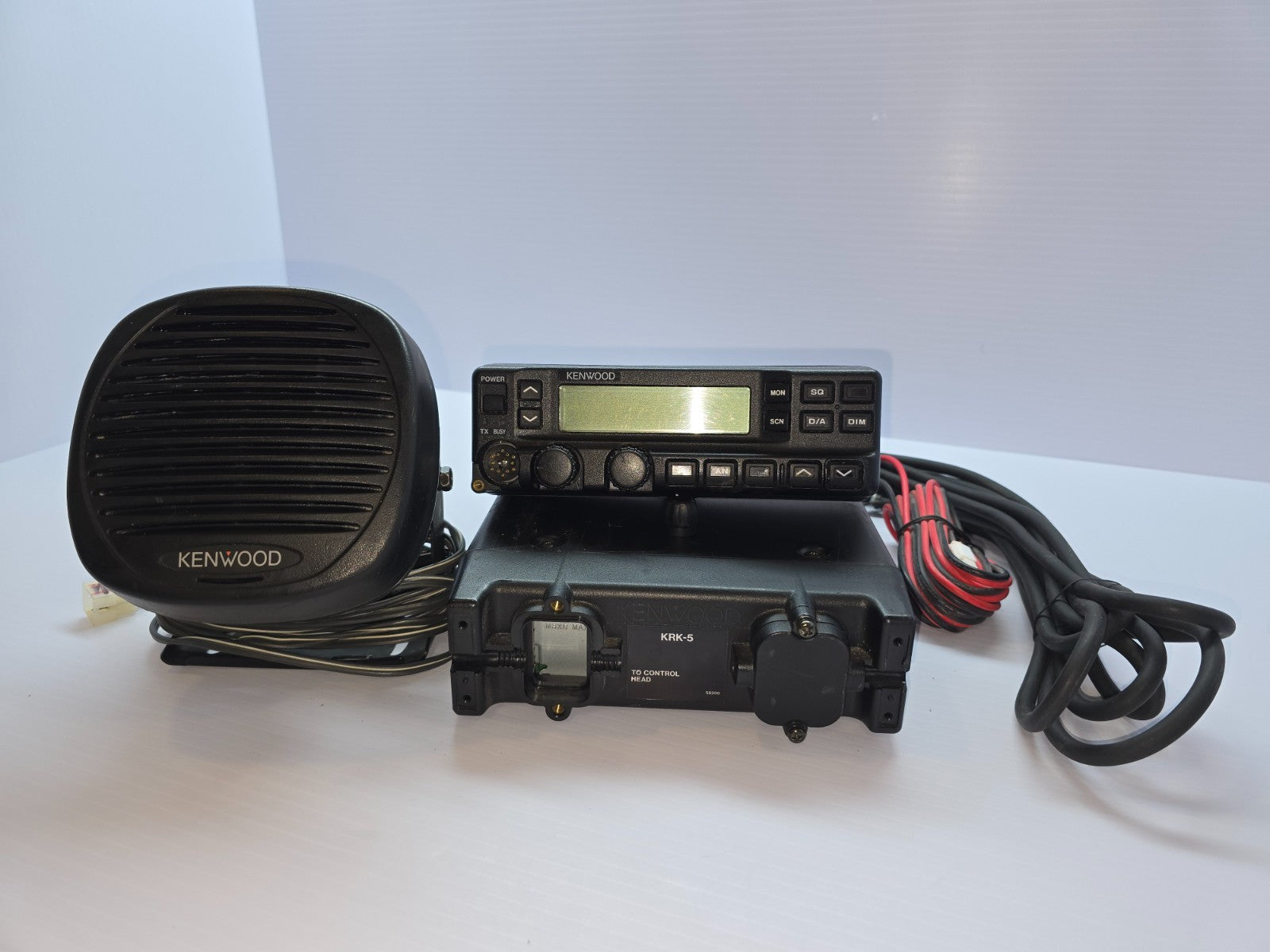Kenwood TK-790 VHF 148-174 MHz 160 ch MOBILE RADIO W/ REMOTE MOUNT HEAD1