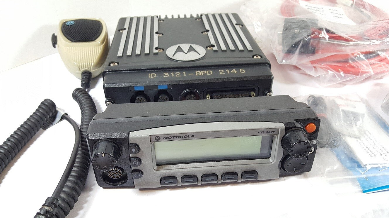Motorola XTL5000 UHF 380-470 MHz Remote Mount P25 Mobile Radio M20QSS9PW1AN XTL1