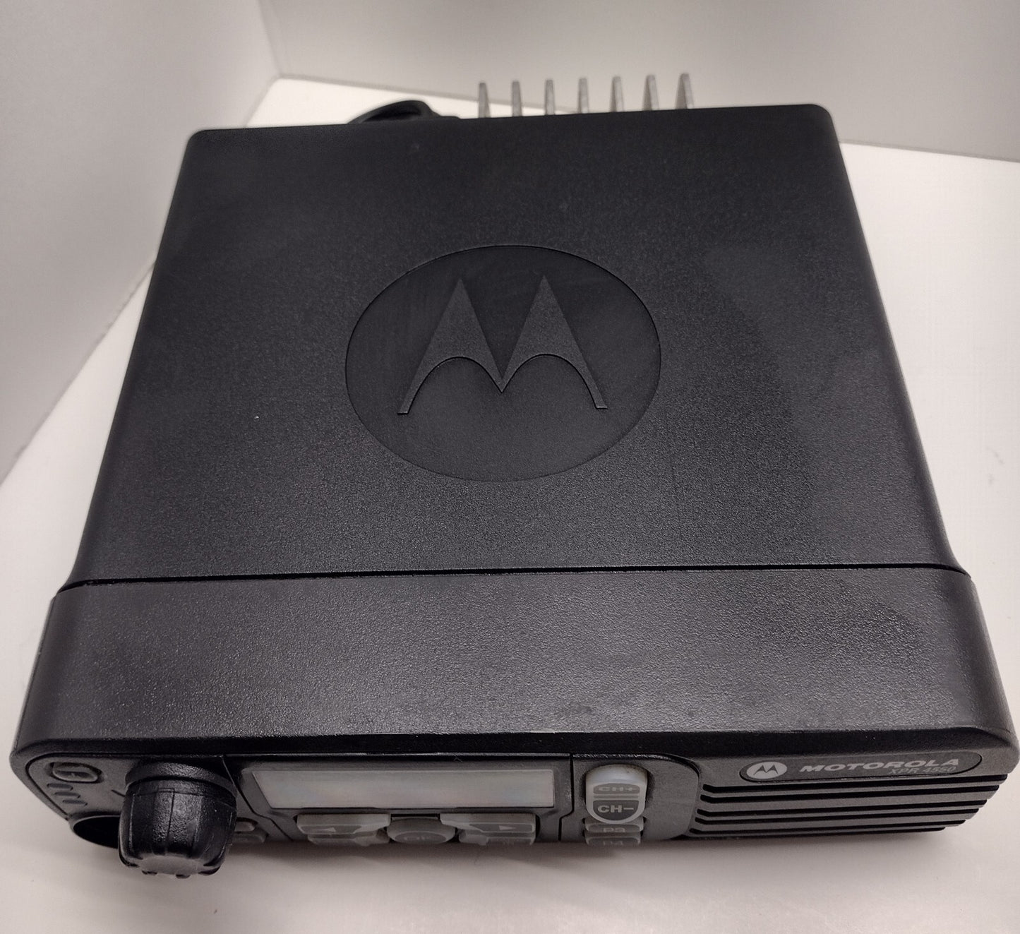 Motorola XPR4550 VHF 136-174 Mobile Two-Way Radio AAM27JQH9LA1AN & ACCESSORY KIT13