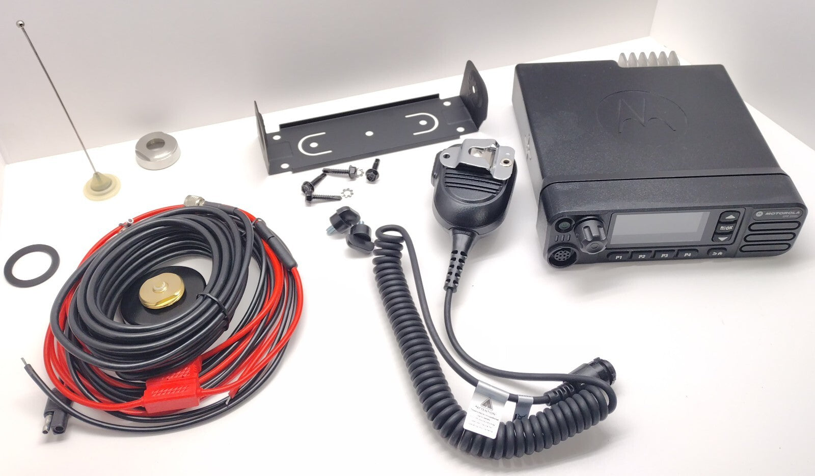 MOTOROLA MOTOTRBO XPR 5550e DIGITAL High Power MOBILE UHF450-512 AAM28TRN9RA1AN2