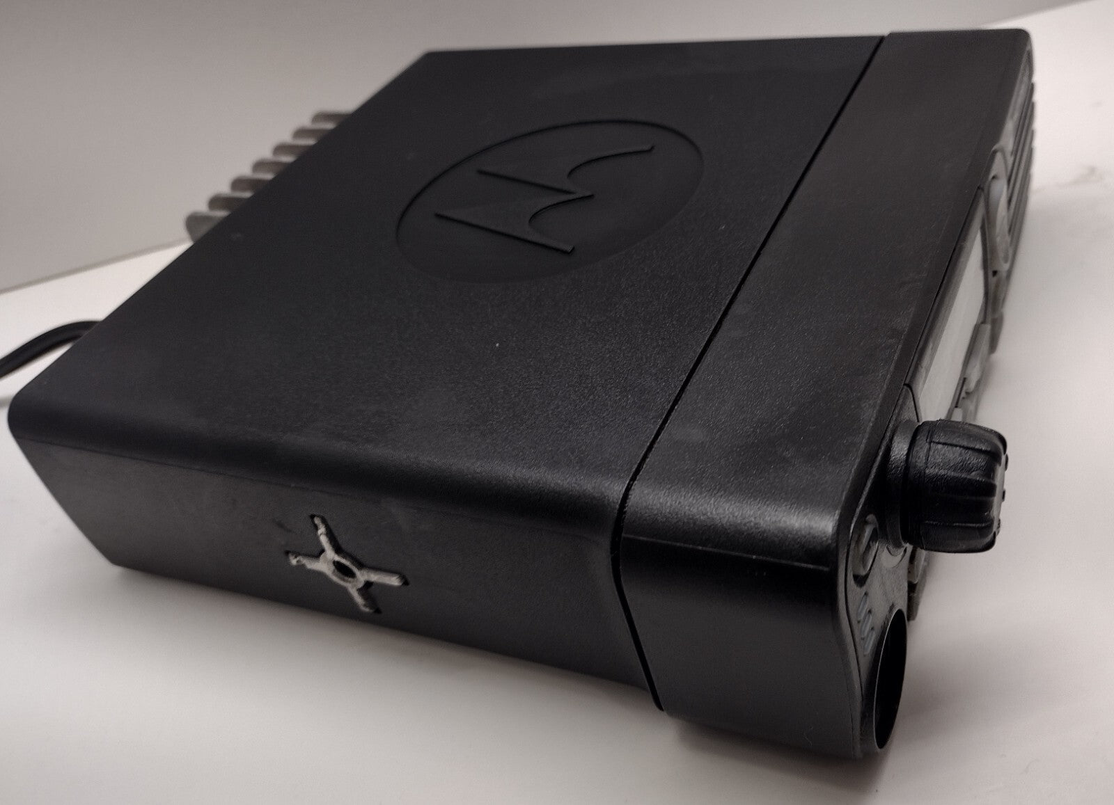 Motorola XPR4550 VHF 136-174 Mobile Two-Way Radio AAM27JQH9LA1AN & ACCESSORY KIT16