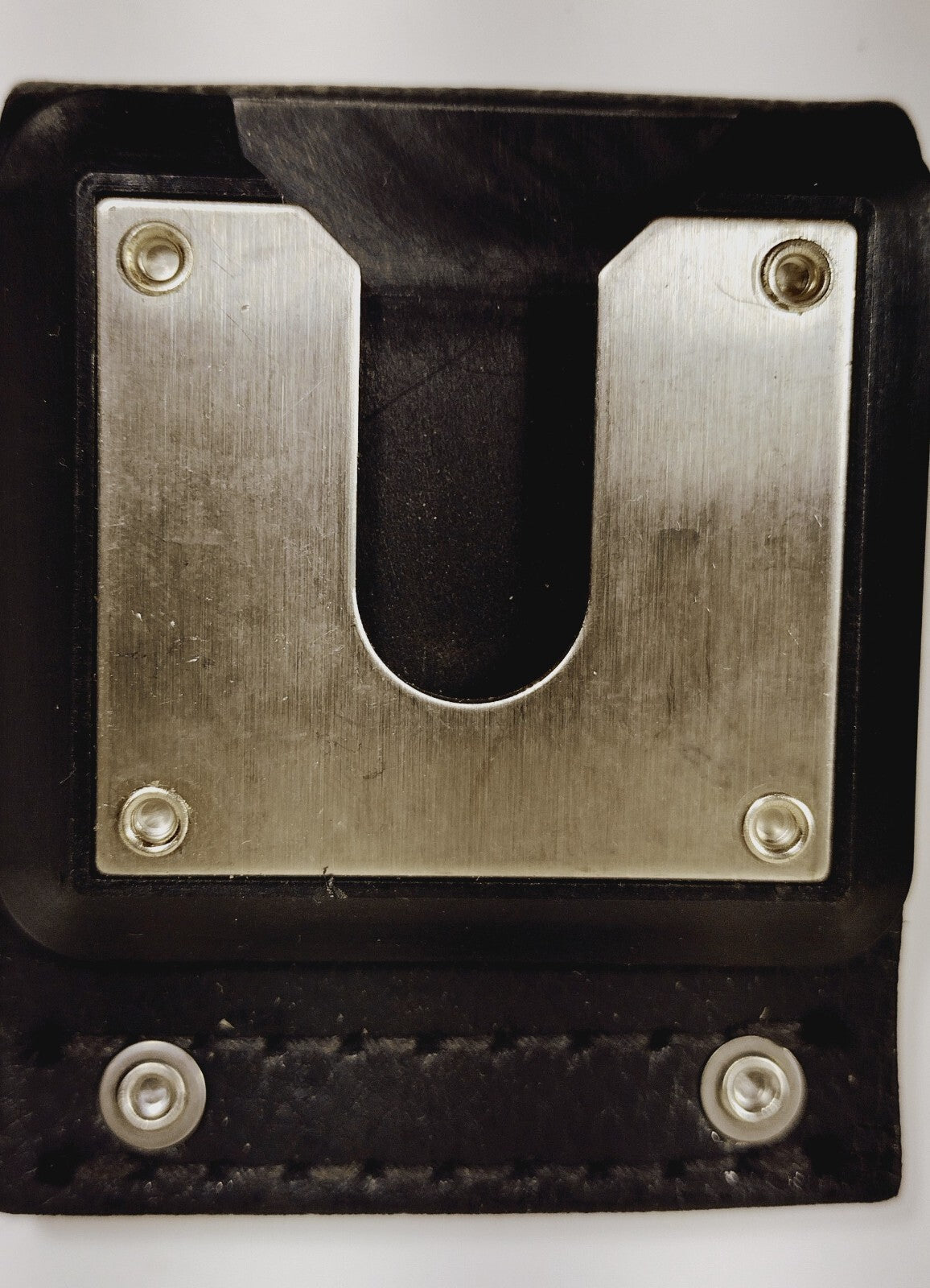 NEW Leather carry case  2.5 inch swivel belt loop for XTS2500 XTS1500 NNTN4116A6