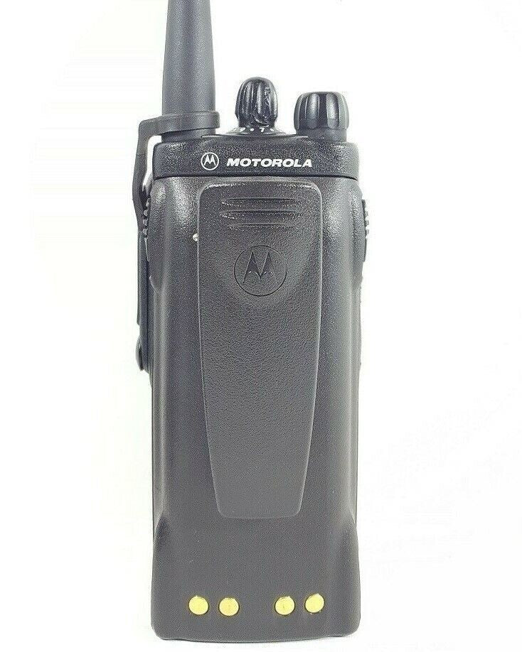 MOTOROLA HT750 VHF 136-174 MHz 16CH 5W Conventional Two-Way Radio AAH25KDC9AA3AN1