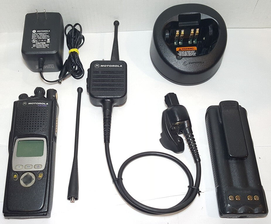MOTOROLA XTS5000 700 800 MHz P25 Digital Police Fire EMS RADIO H18UCF9PW6AN0