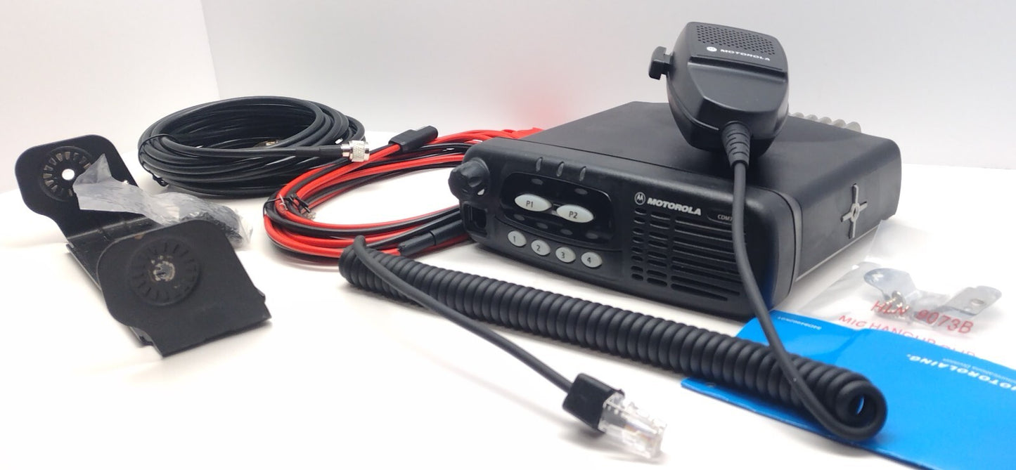 CDM750 VHF 136-174 25W Two Way Mobile Radio AAM25KHCC9AA1AN with New Accessories8