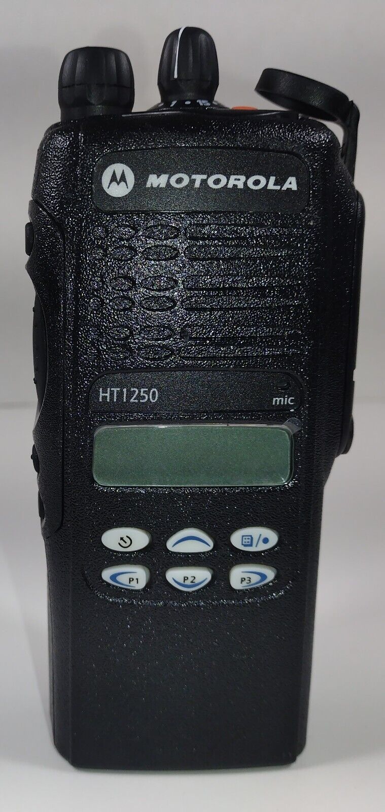 MOTOROLA HT1250 UHF 450-520 MHz Police Fire EMS Two-Way Radio AAH25SDF9AA5AN