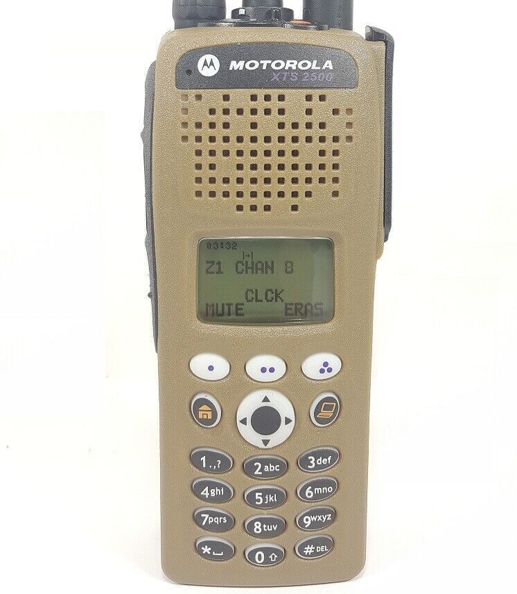 MOTOROLA XTS2500 III UHF 380-470 MHz P25 Digital Two-Way Radio H46QDH9PW7BN AES