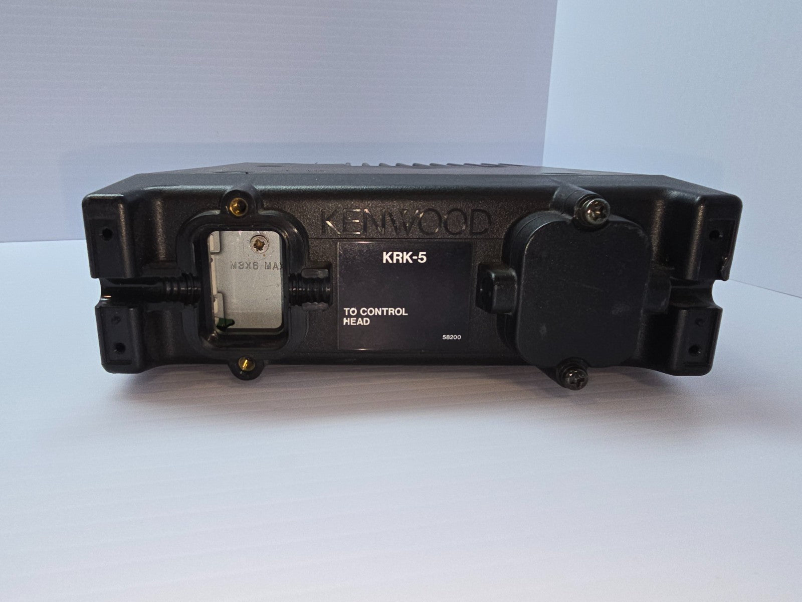 Kenwood TK-790 VHF 148-174 MHz 160 ch MOBILE RADIO W/ REMOTE MOUNT HEAD8