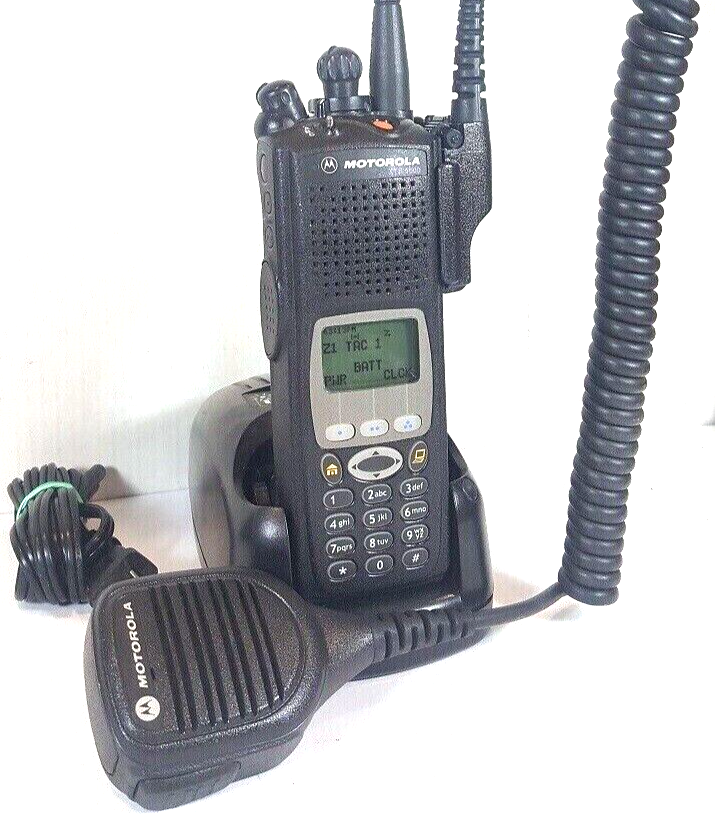 MOTOROLA XTS5000 III 380-470 MHz P25 Police Fire EMS Radio H18QDH9PW7AN with AES0