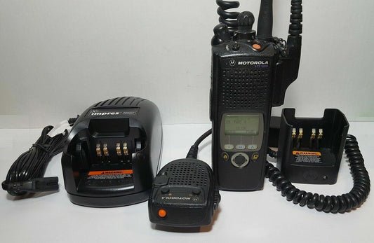 MOTOROLA XTS5000 II 450-520 MHz P25 Digital Police Fire EMS Radio H18SDF9PW6AN0