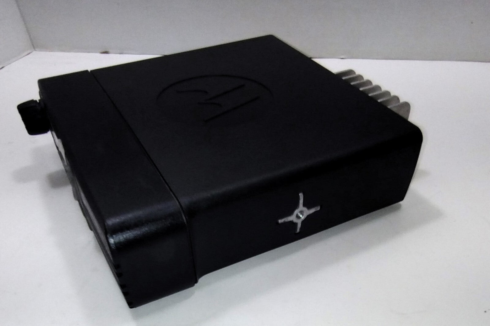 Motorola XPR4550 UHF 450-512 Mobile Two-Way Radio AAM27TRH9LA1AN & ACCESSORY KIT9