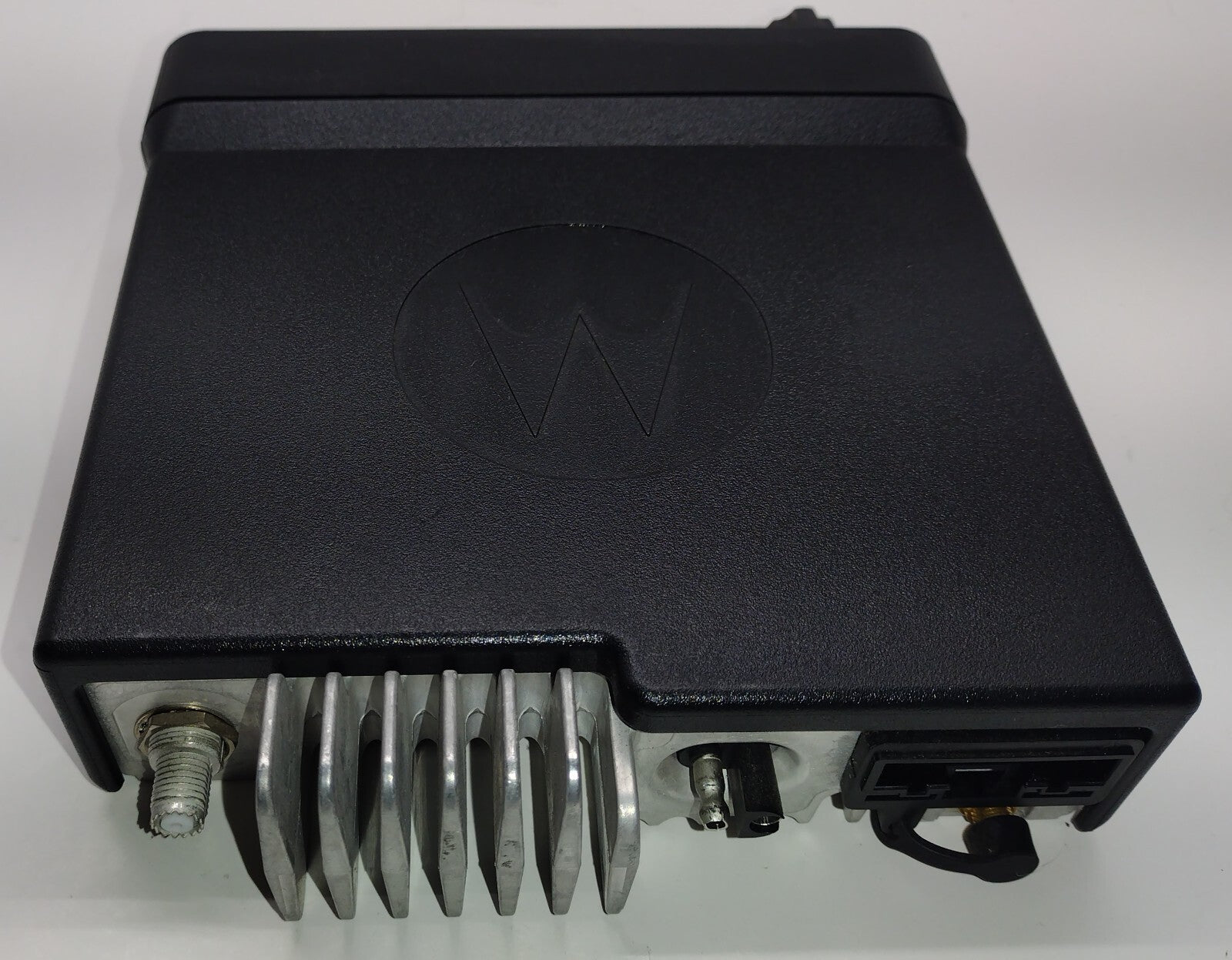 MOTOROLA MOTOTRBO XPR 5550e DIGITAL High Power MOBILE UHF450-512 AAM28TRN9RA1AN13