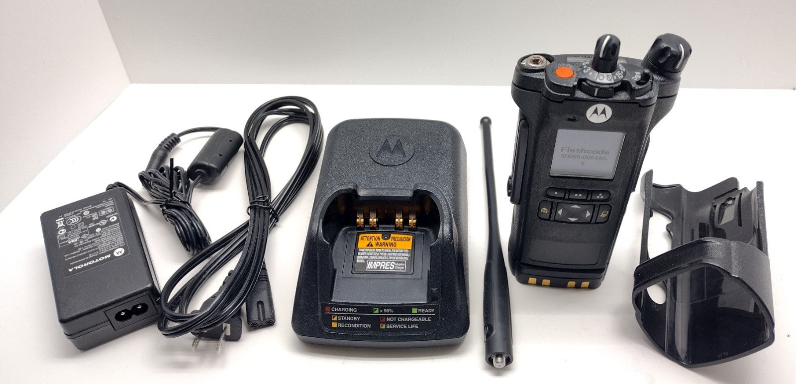 MOTOROLA APX 6000 MOD 2.5 H98UCF9PW6AN 7/800MHZ  TWO WAY RADIO P25 ADP APX60005