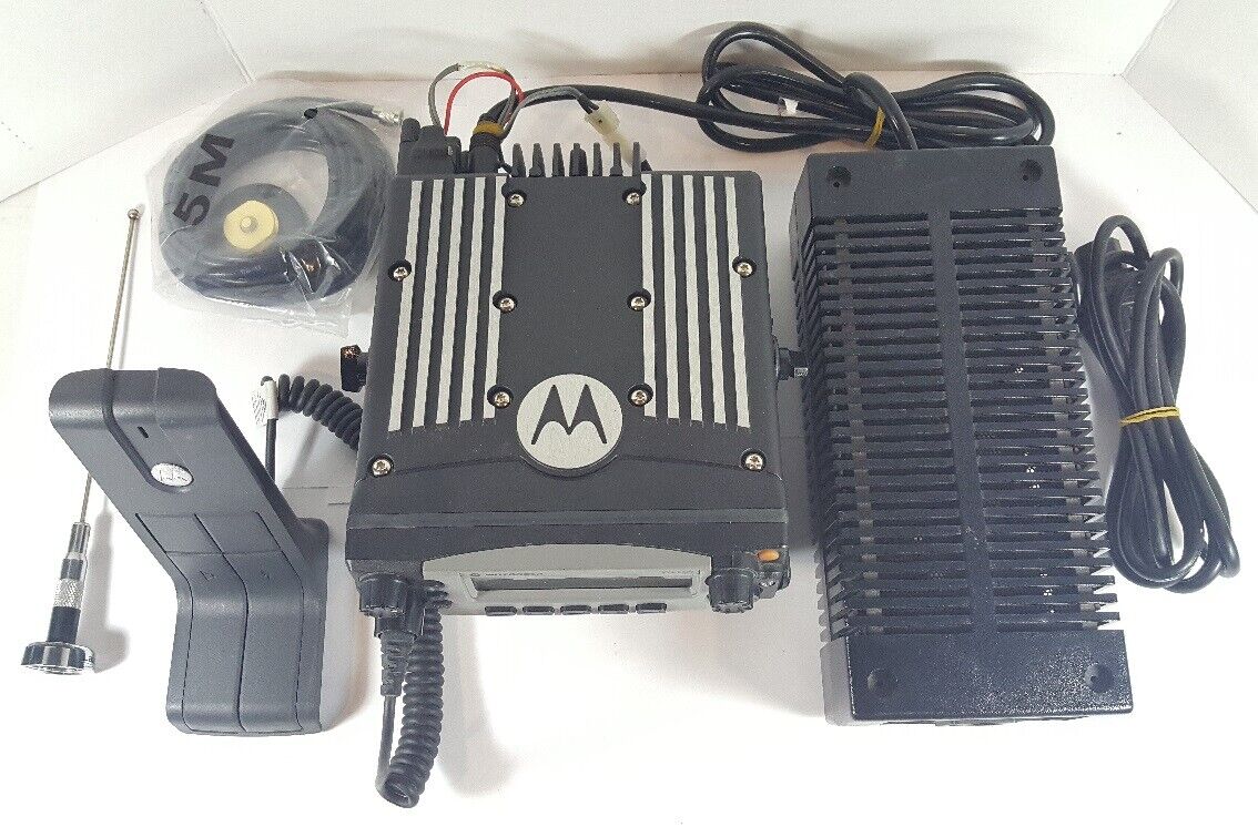 Motorola XTL5000 VHF 136-174 MHz Base Station P25 Digital Radio M20KSS9PW1AN XTL