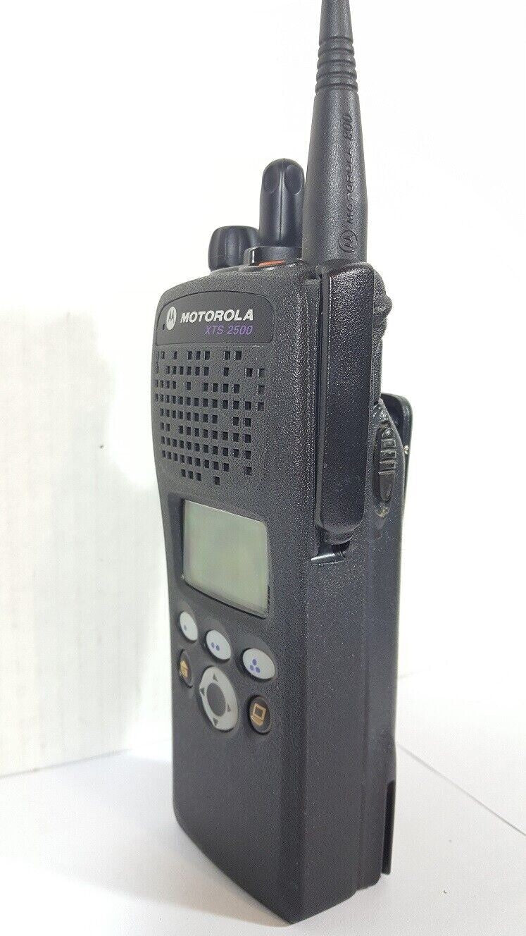 Motorola XTS2500 II UHF 380-470mhz Digital 2 Way Radio H46QDF9PW6BN P25  Police0