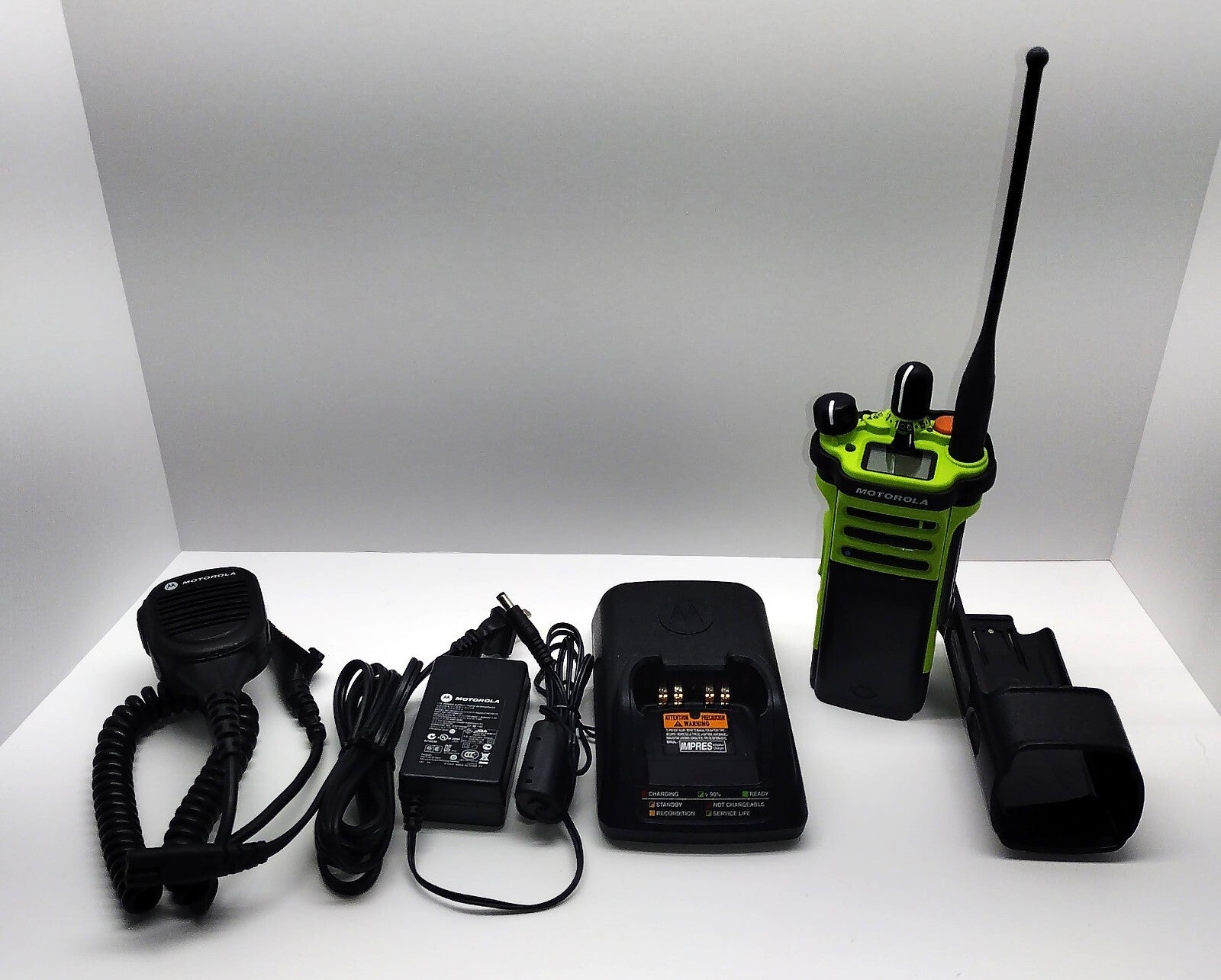 MOTOROLA APX6000XE MOD 2.5 H98UCF9PW6AN 7/800MHZ  TWO WAY RADIO P25 ADP0