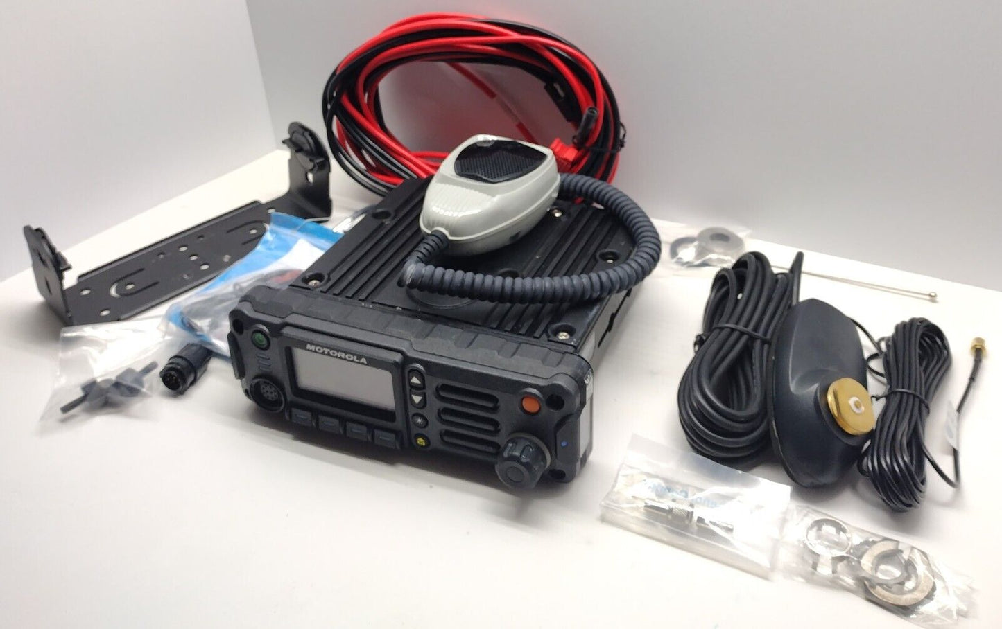 M22QSS9PW1AN MOTOROLA APX4500  UHF R1 380-470 MHz Digital Mobile Radio ADP GPS